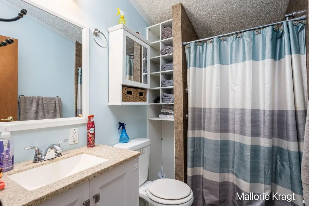 4328 105th Avenue Cheshire Township MI 49010