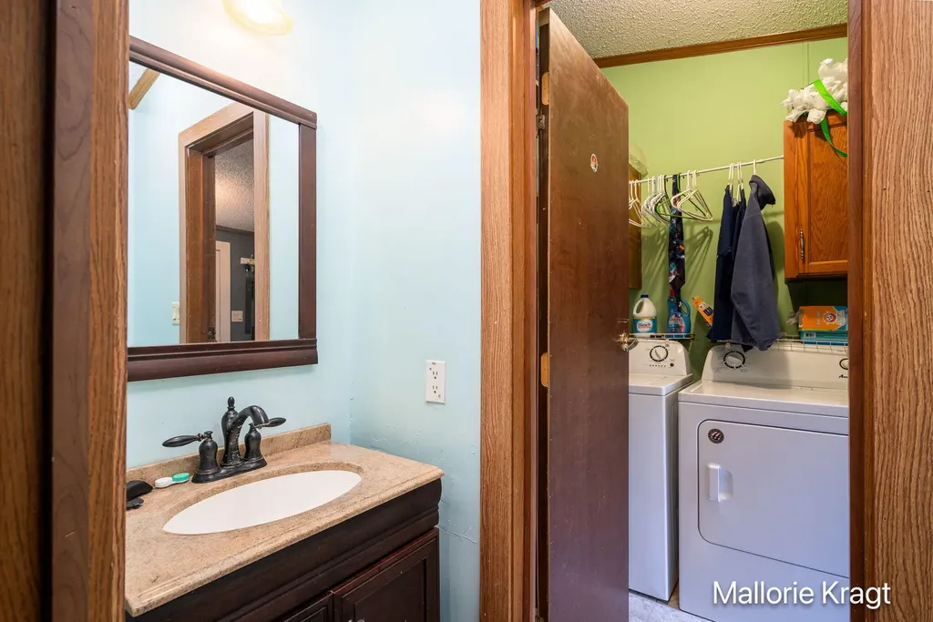 4328 105th Avenue Cheshire Township MI 49010