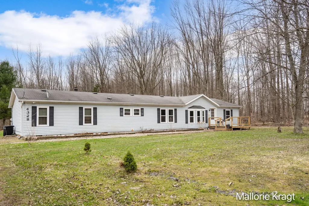 4328 105th Avenue Cheshire Township MI 49010