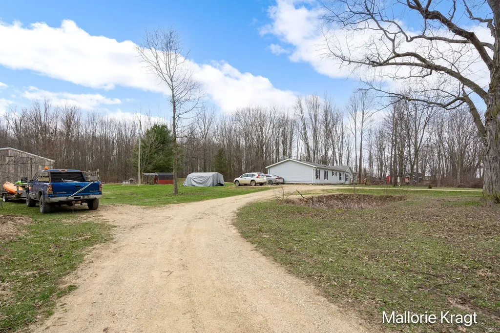 4328 105th Avenue Cheshire Township MI 49010