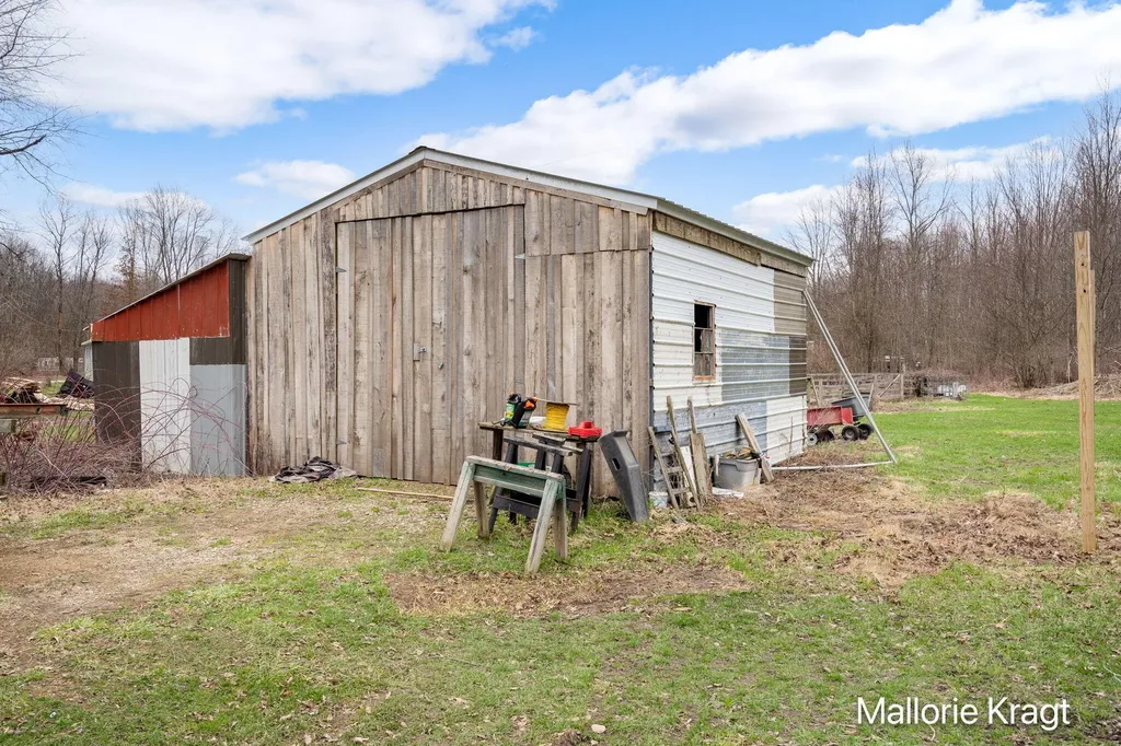 4328 105th Avenue Cheshire Township MI 49010