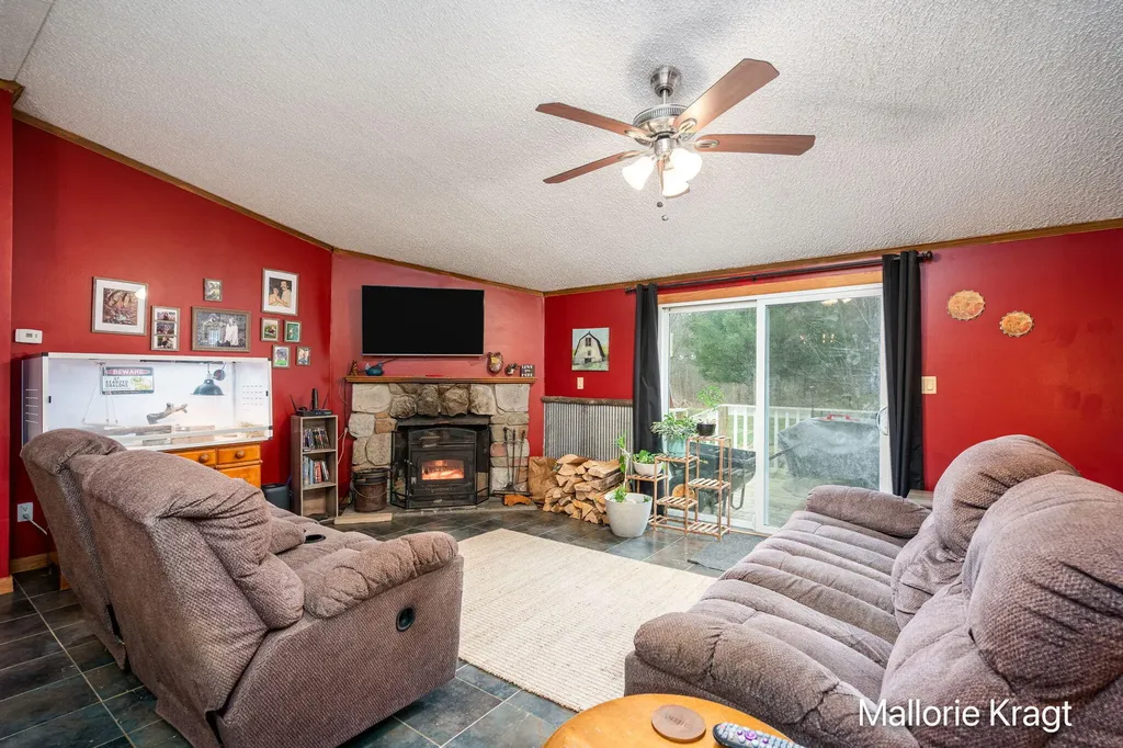 4328 105th Avenue Cheshire Township MI 49010