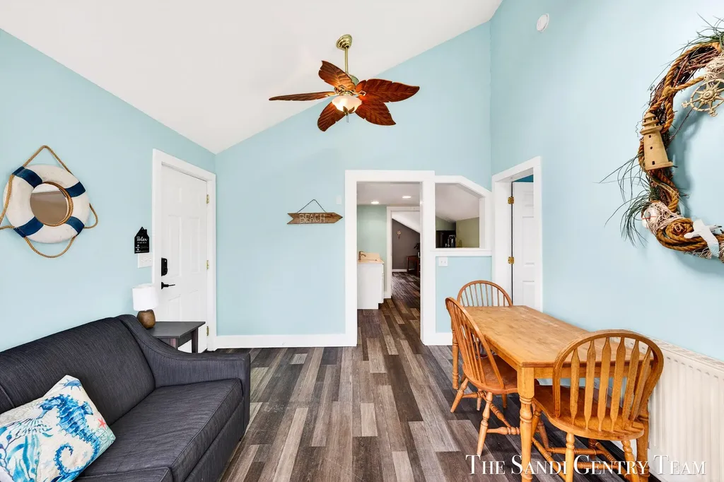 209 Clinton Avenue Grand Haven City MI 49417