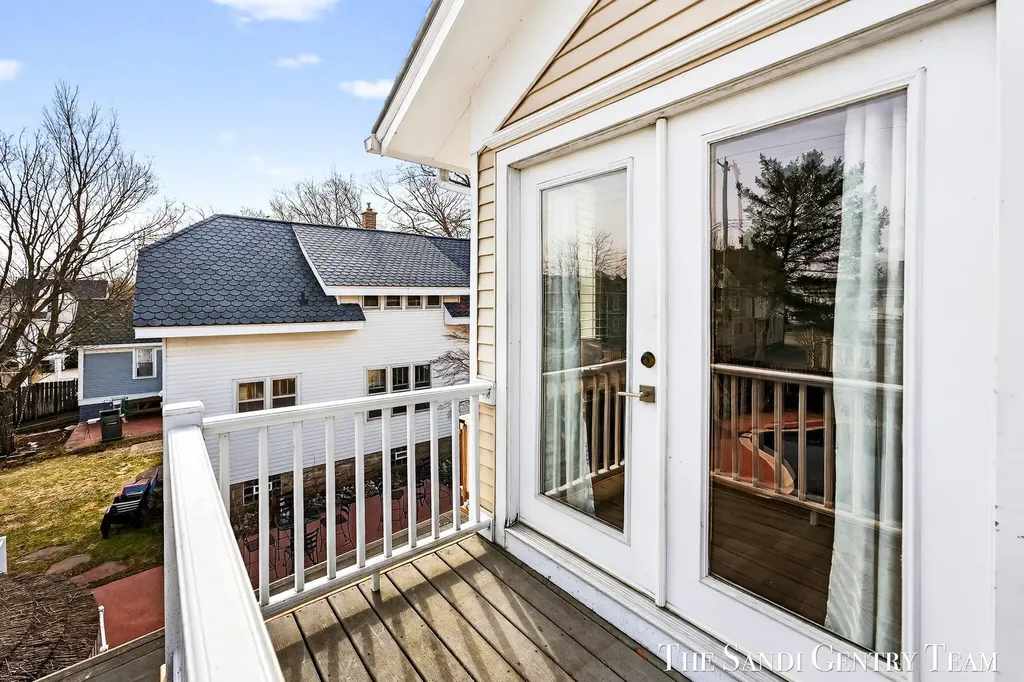 209 Clinton Avenue Grand Haven City MI 49417