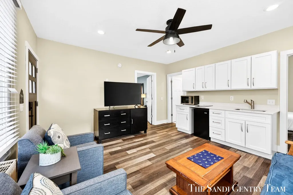 209 Clinton Avenue Grand Haven City MI 49417