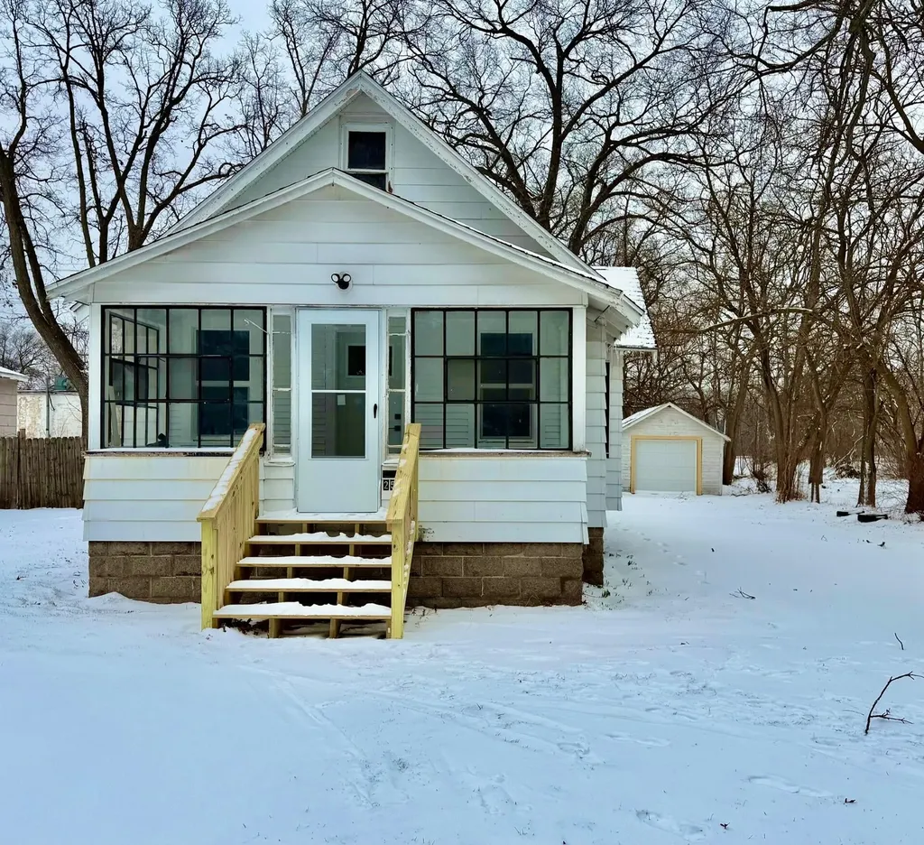 2508 8th Street Muskegon Heights City MI 49444