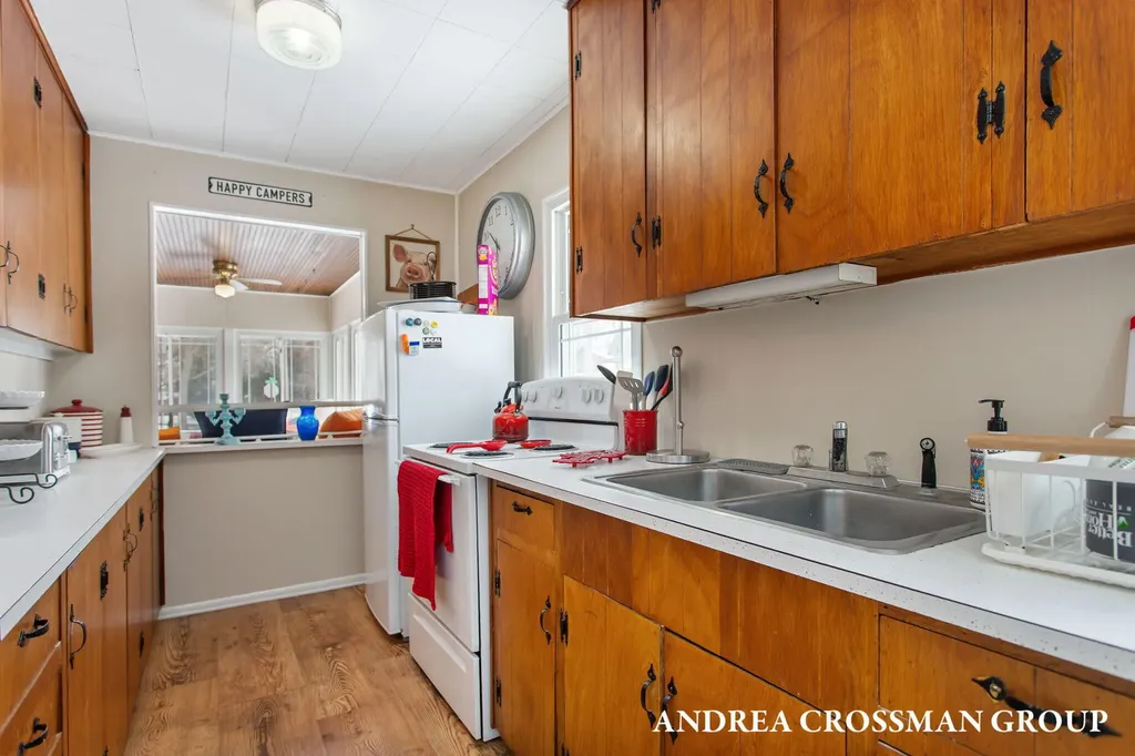 658 Allegan Street Saugatuck City MI 49453