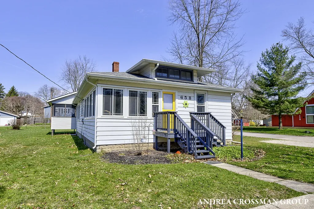 658 Allegan Street Saugatuck City MI 49453