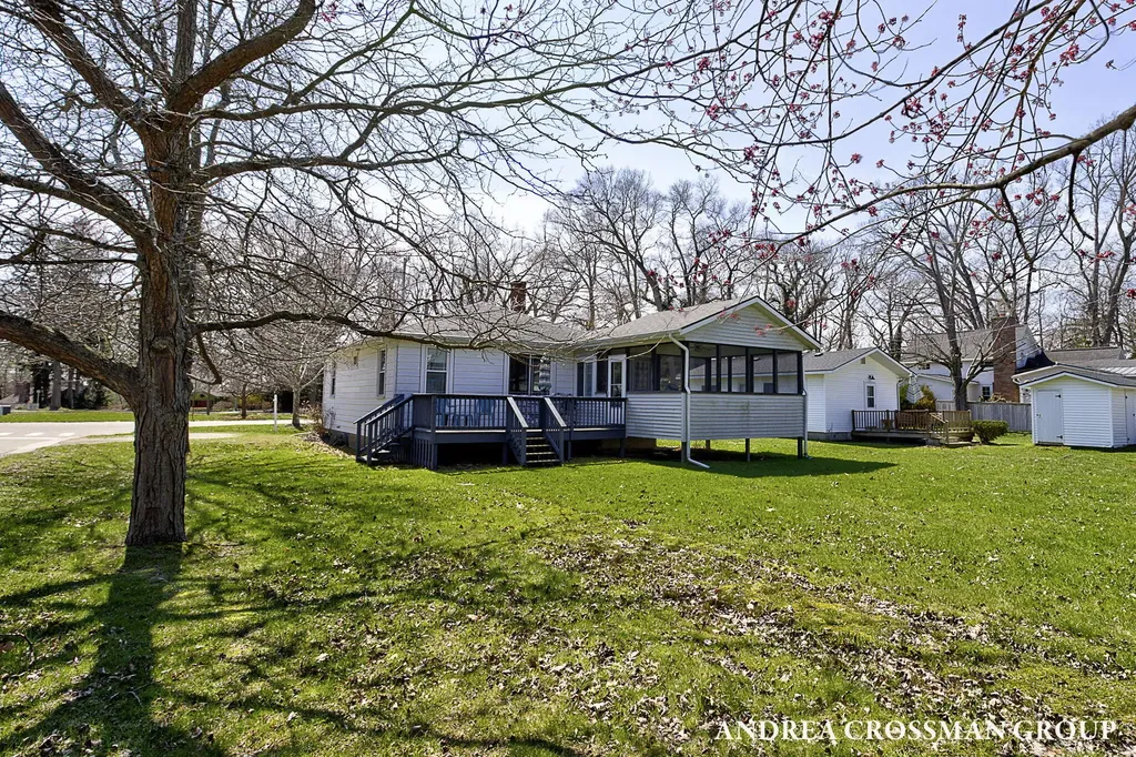 658 Allegan Street Saugatuck City MI 49453