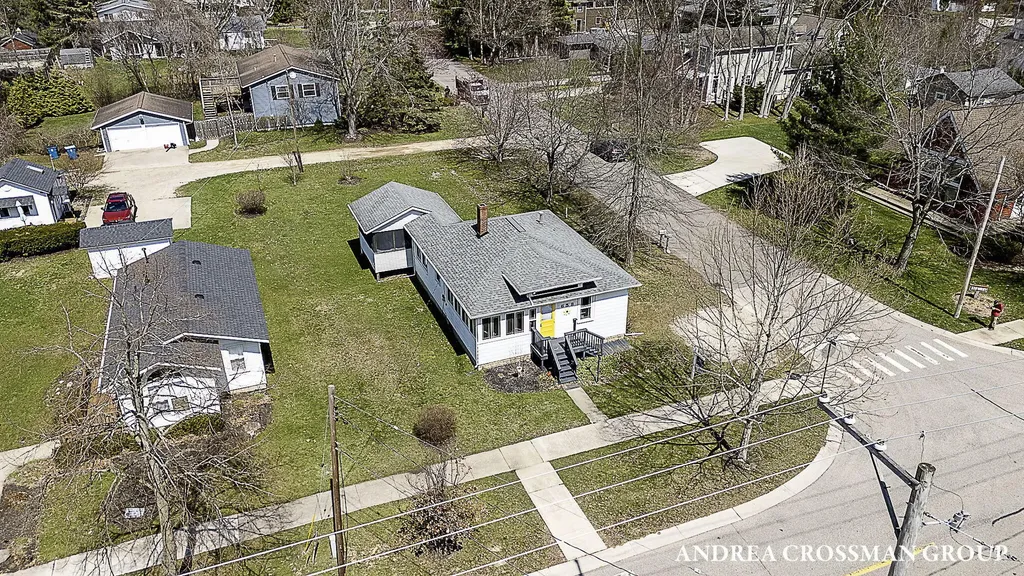 658 Allegan Street Saugatuck City MI 49453