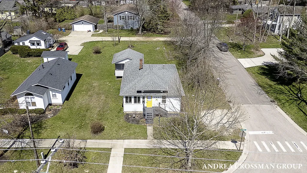 658 Allegan Street Saugatuck City MI 49453