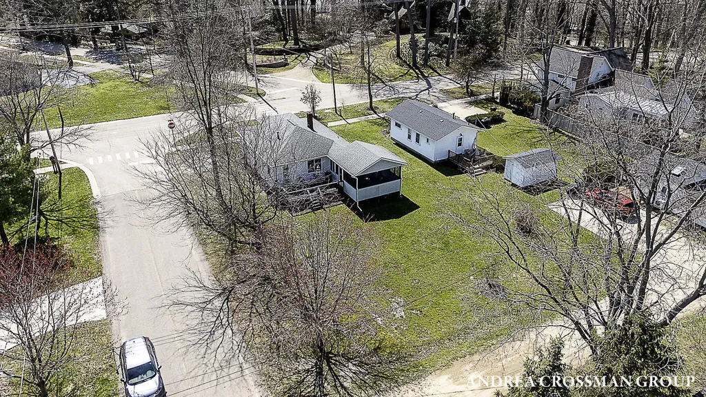 658 Allegan Street Saugatuck City MI 49453
