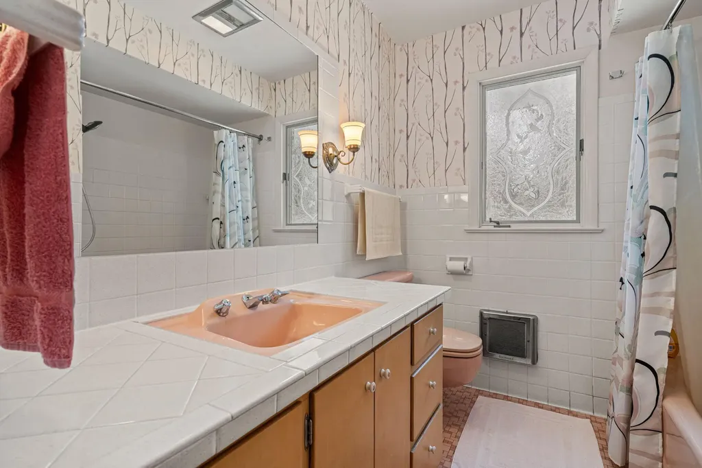 2095 Lakeshore Drive Ganges Township MI 49408