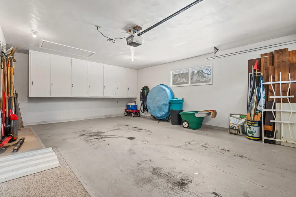 2095 Lakeshore Drive Ganges Township MI 49408