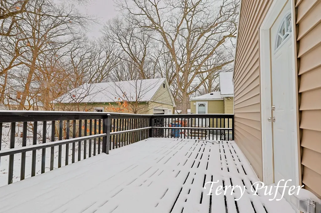 3025 Waalkes Street Muskegon Heights City MI 49444