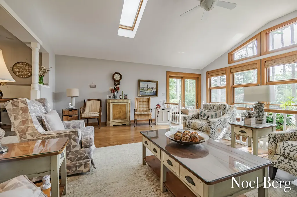 17218 Timber Dunes Drive Grand Haven Charter Township MI 49417