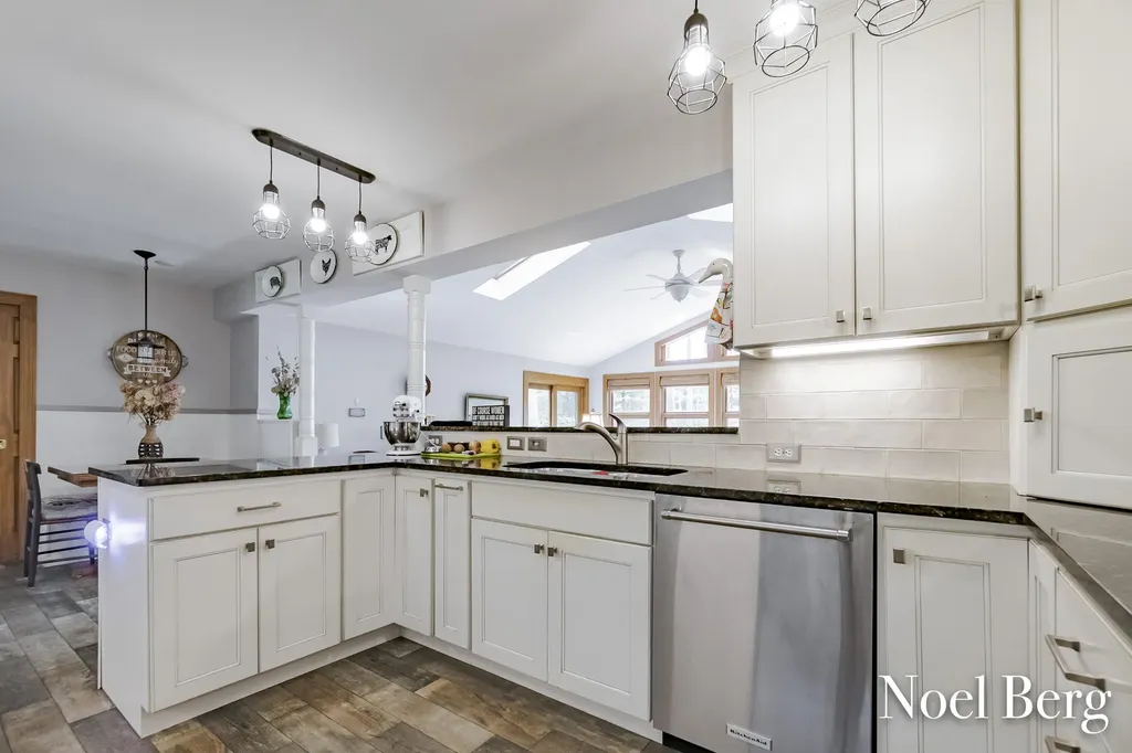 17218 Timber Dunes Drive Grand Haven Charter Township MI 49417