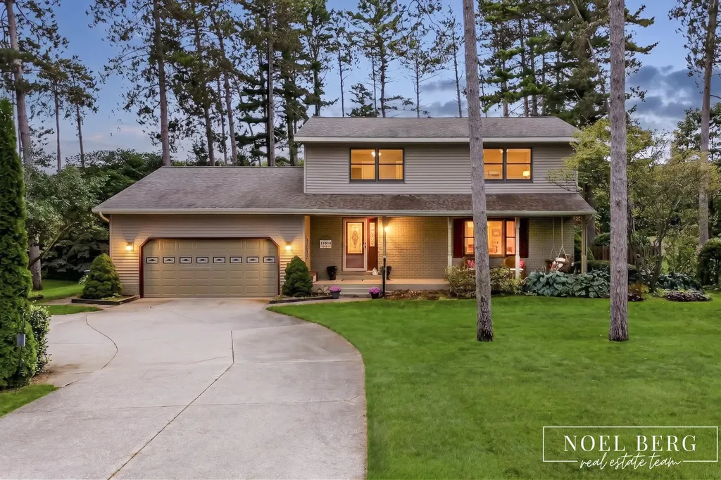 17218 Timber Dunes Drive Grand Haven Charter Township MI 49417