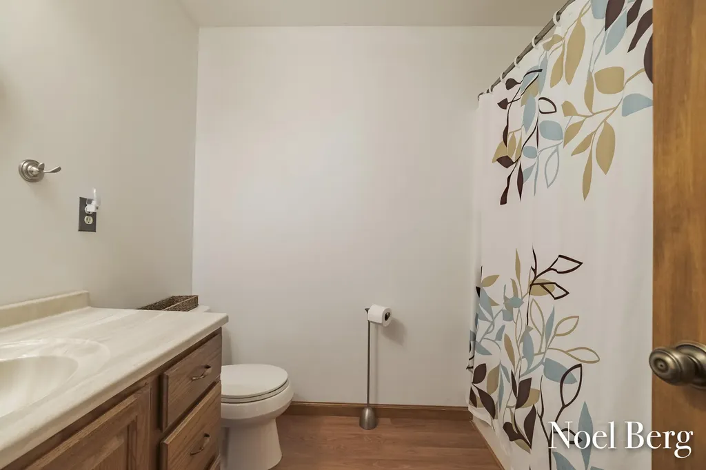17218 Timber Dunes Drive Grand Haven Charter Township MI 49417