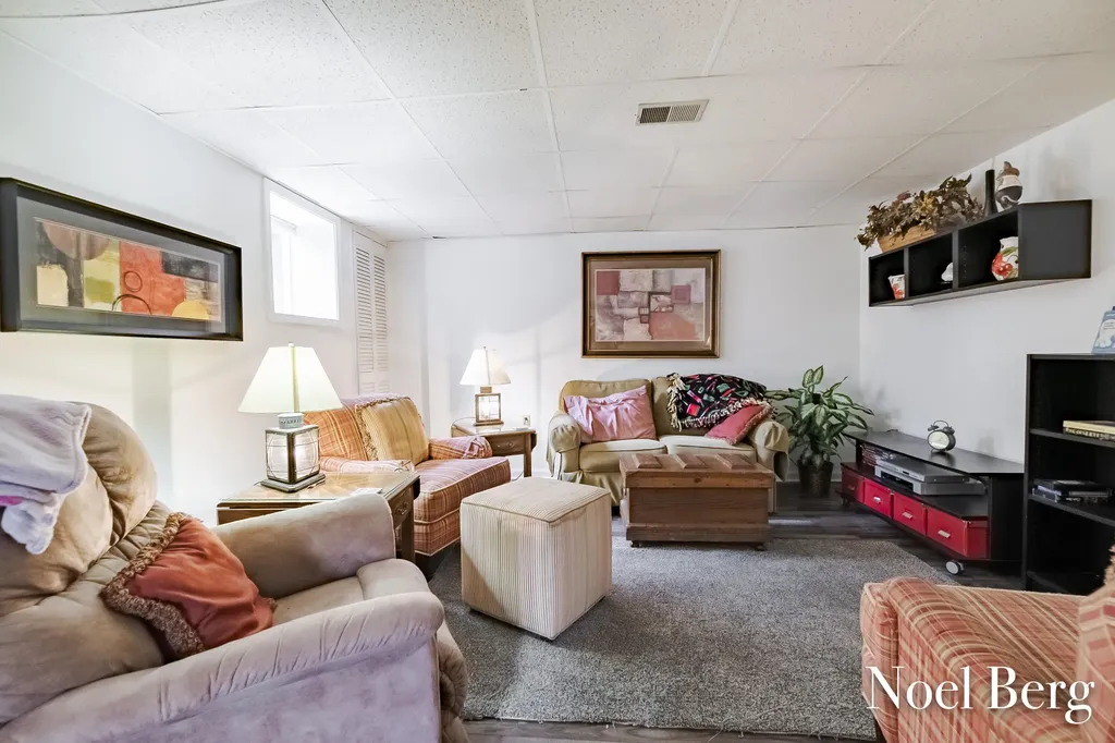 17218 Timber Dunes Drive Grand Haven Charter Township MI 49417
