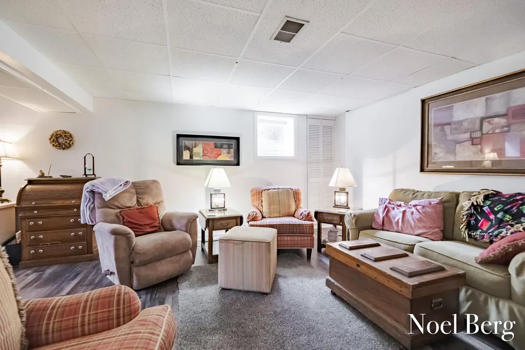 17218 Timber Dunes Drive Grand Haven Charter Township MI 49417
