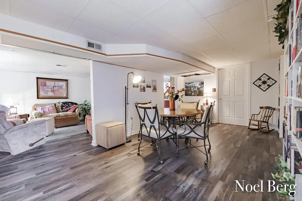 17218 Timber Dunes Drive Grand Haven Charter Township MI 49417