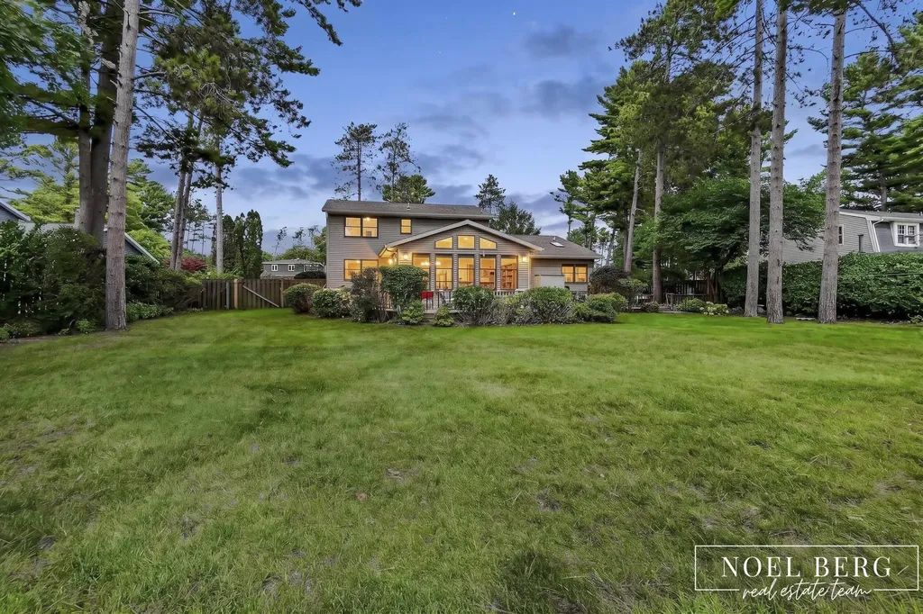 17218 Timber Dunes Drive Grand Haven Charter Township MI 49417