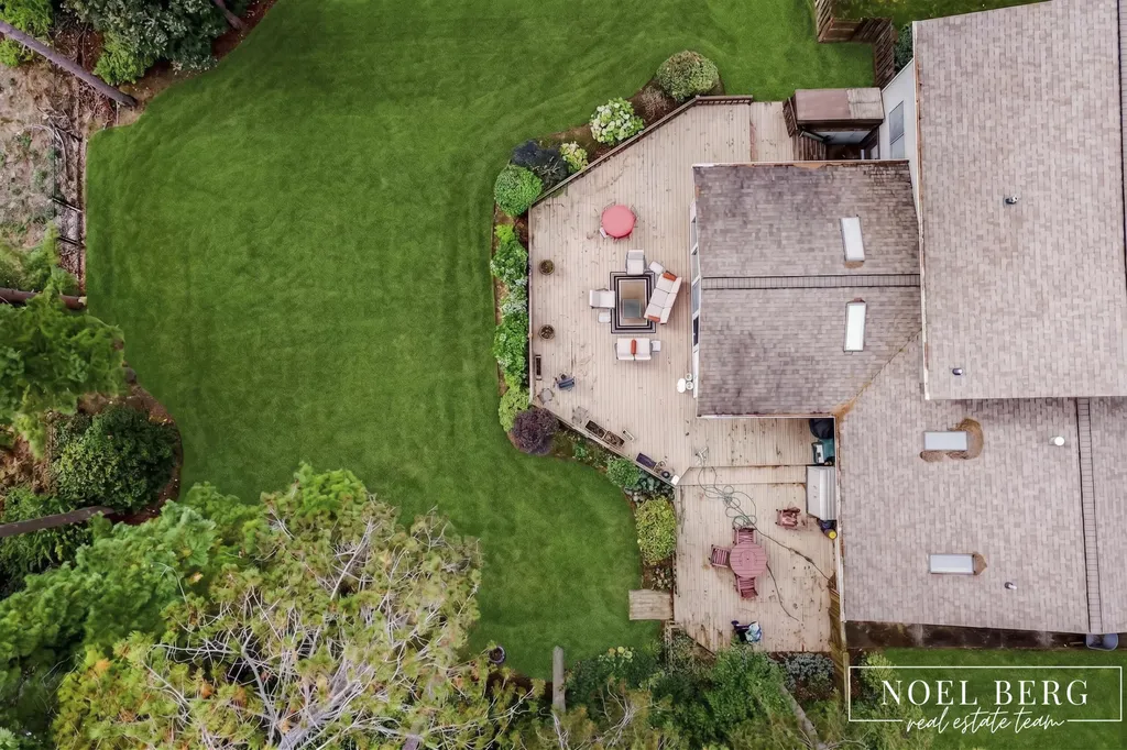 17218 Timber Dunes Drive Grand Haven Charter Township MI 49417