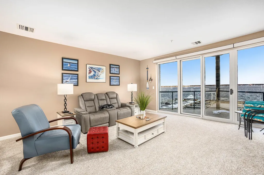 2964 Lakeshore Drive Muskegon City MI 49441
