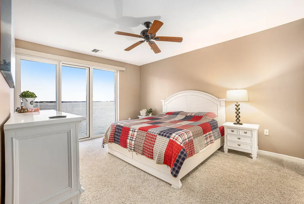 2964 Lakeshore Drive Muskegon City MI 49441