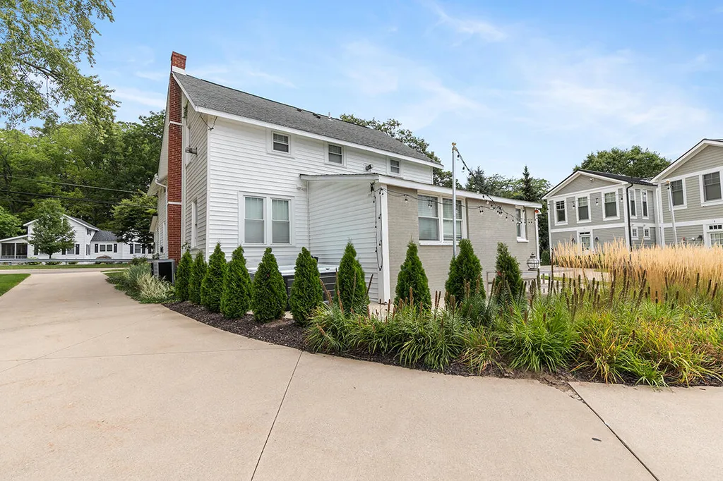 787 Lake Street Saugatuck City MI 49453