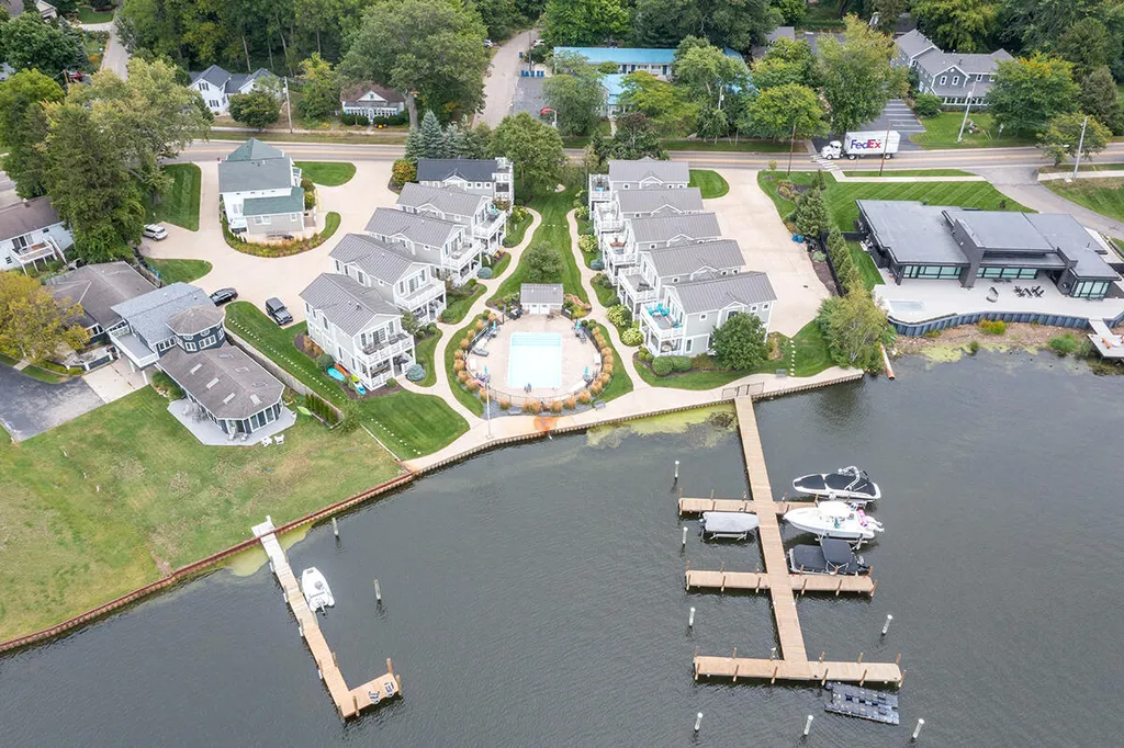 787 Lake Street Saugatuck City MI 49453