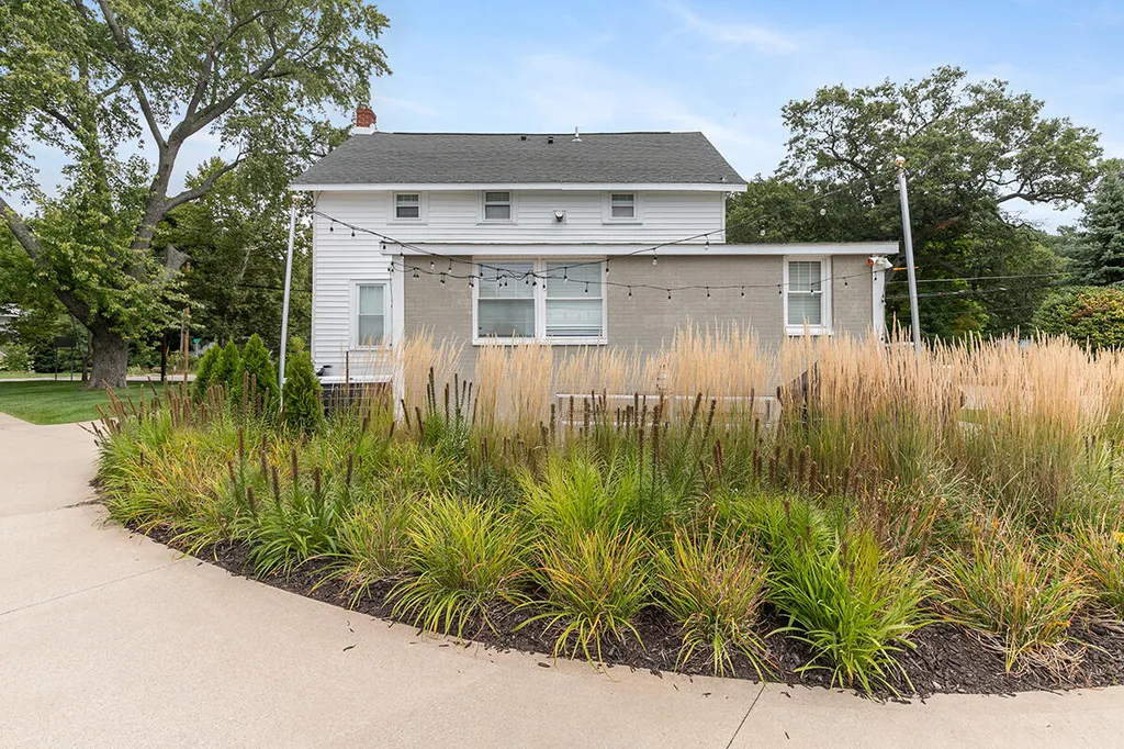 787 Lake Street Saugatuck City MI 49453