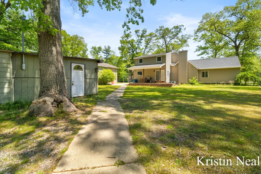 673 S Wolf Lake Road Egelston Township MI 49442