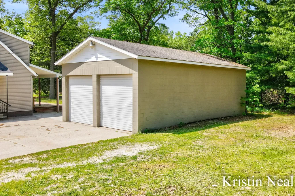 673 S Wolf Lake Road Egelston Township MI 49442