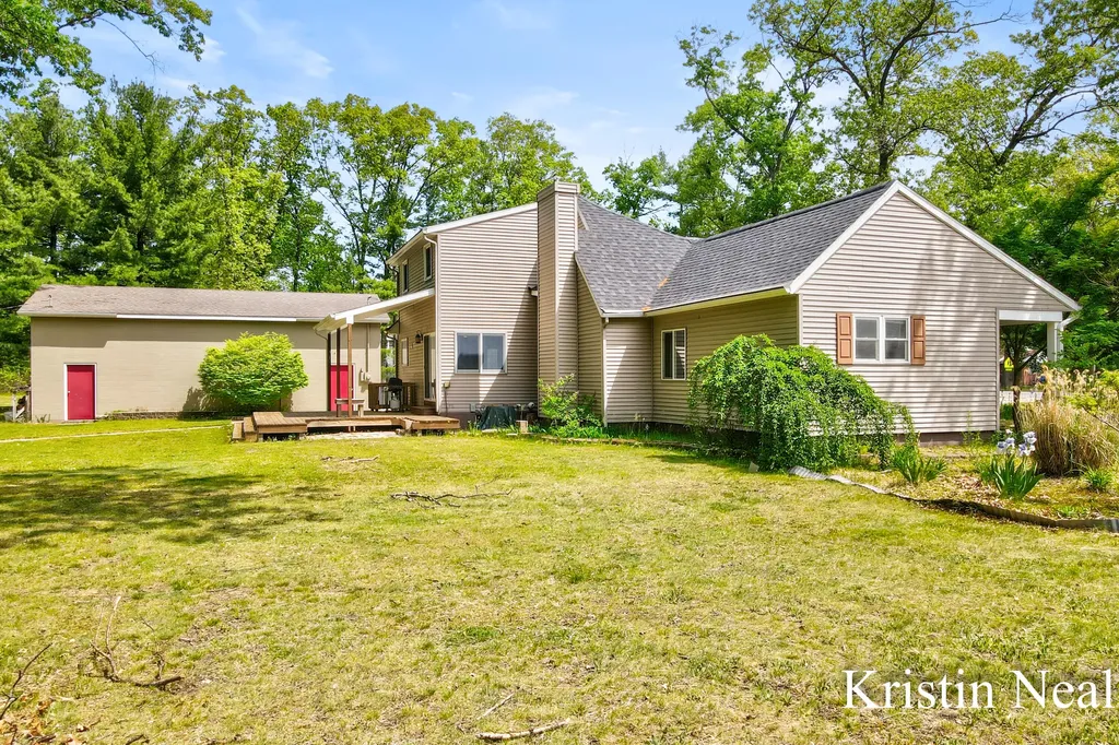 673 S Wolf Lake Road Egelston Township MI 49442