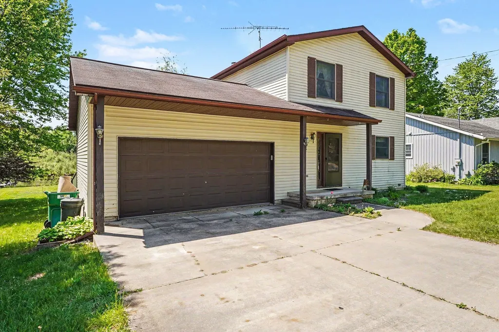 2675 W Lily Lake Road Unknown City MI 48625