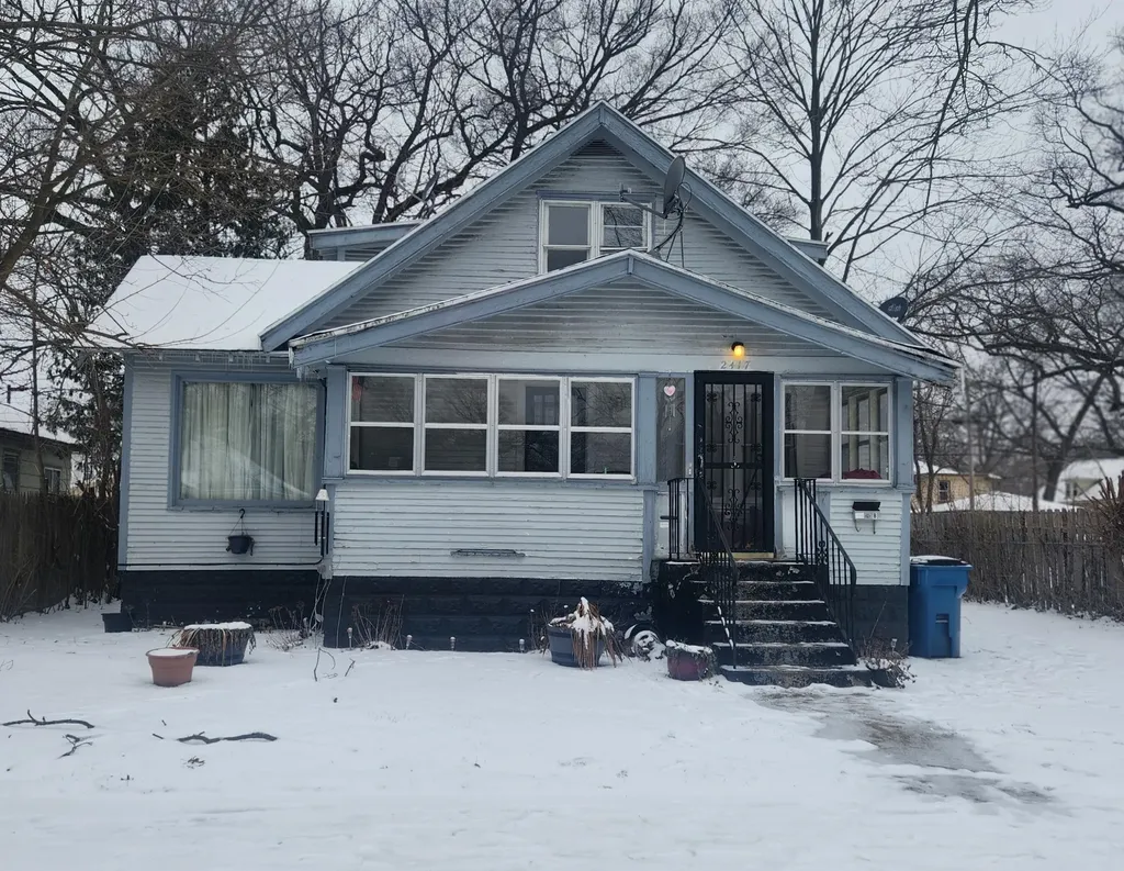 2417 Baker Street Muskegon Heights City MI 49444