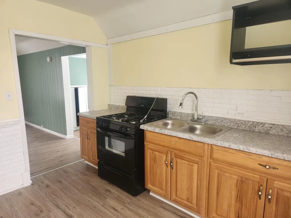 2716 7th Street Muskegon Heights City MI 49444