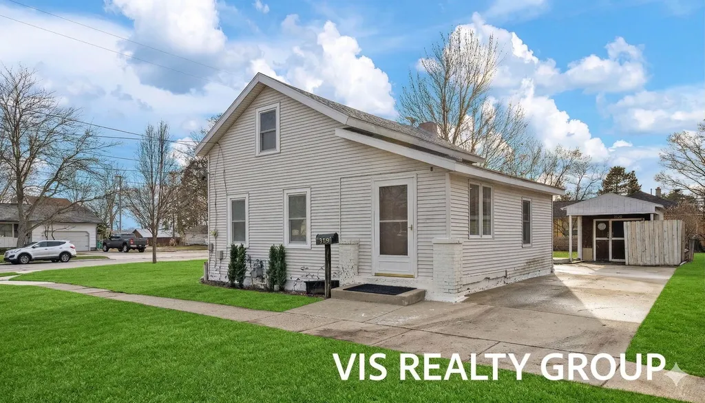 319 Visser Street Spring Lake Village MI 49456