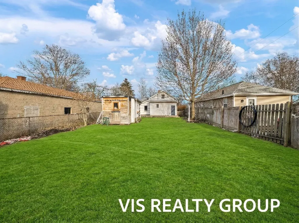 319 Visser Street Spring Lake Village MI 49456