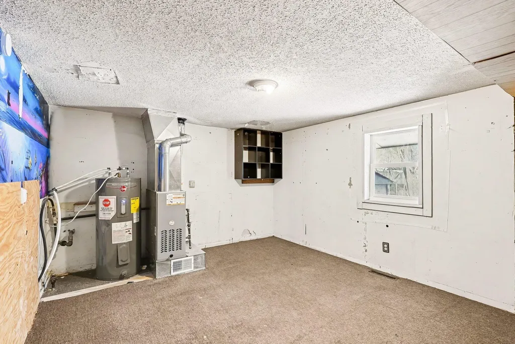 1259 E Apple Avenue Muskegon City MI 49442