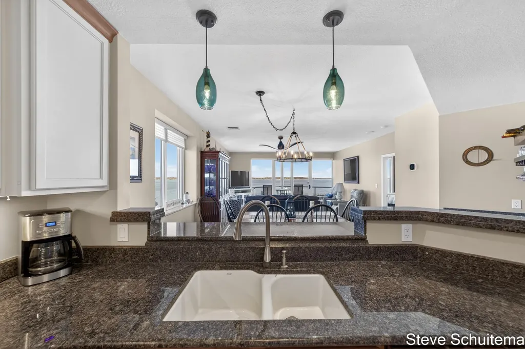 2964 Lakeshore Drive Muskegon City MI 49441