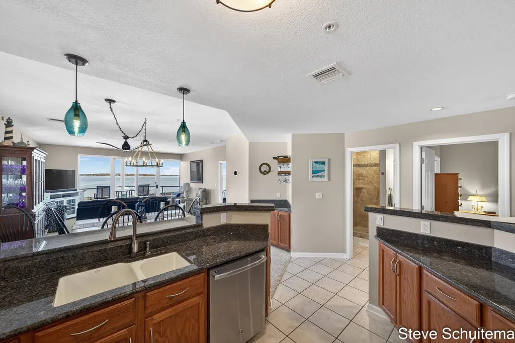 2964 Lakeshore Drive Muskegon City MI 49441