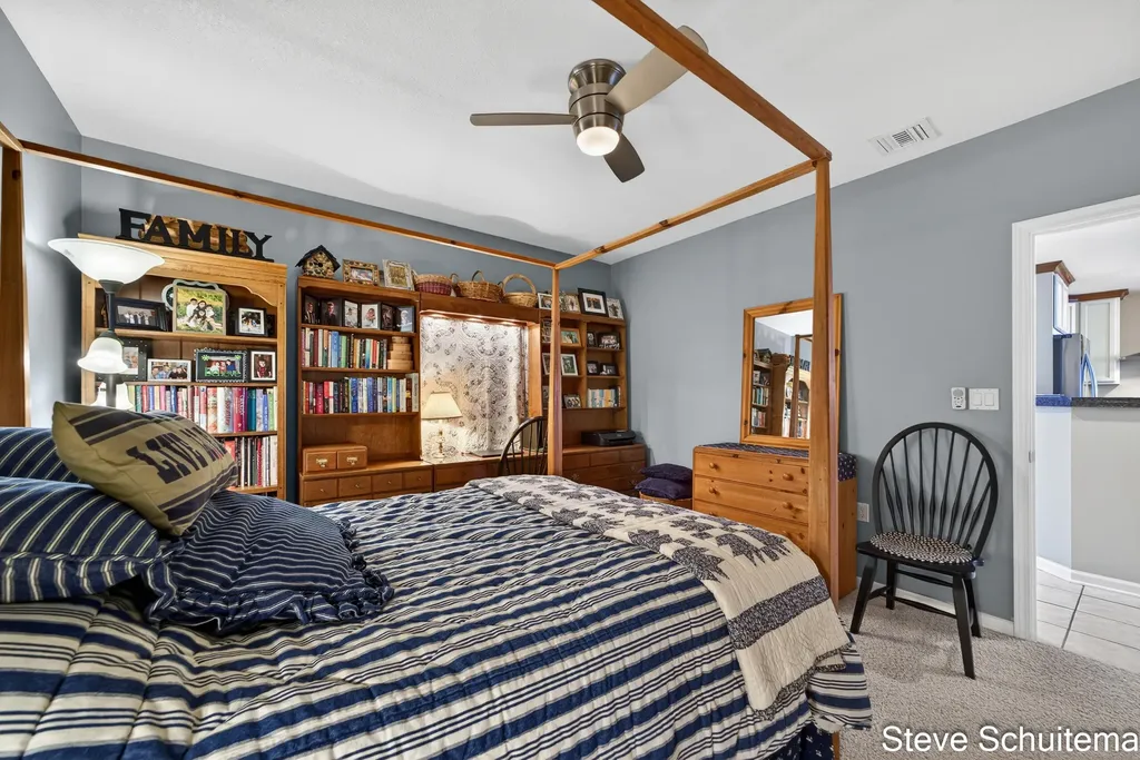 2964 Lakeshore Drive Muskegon City MI 49441