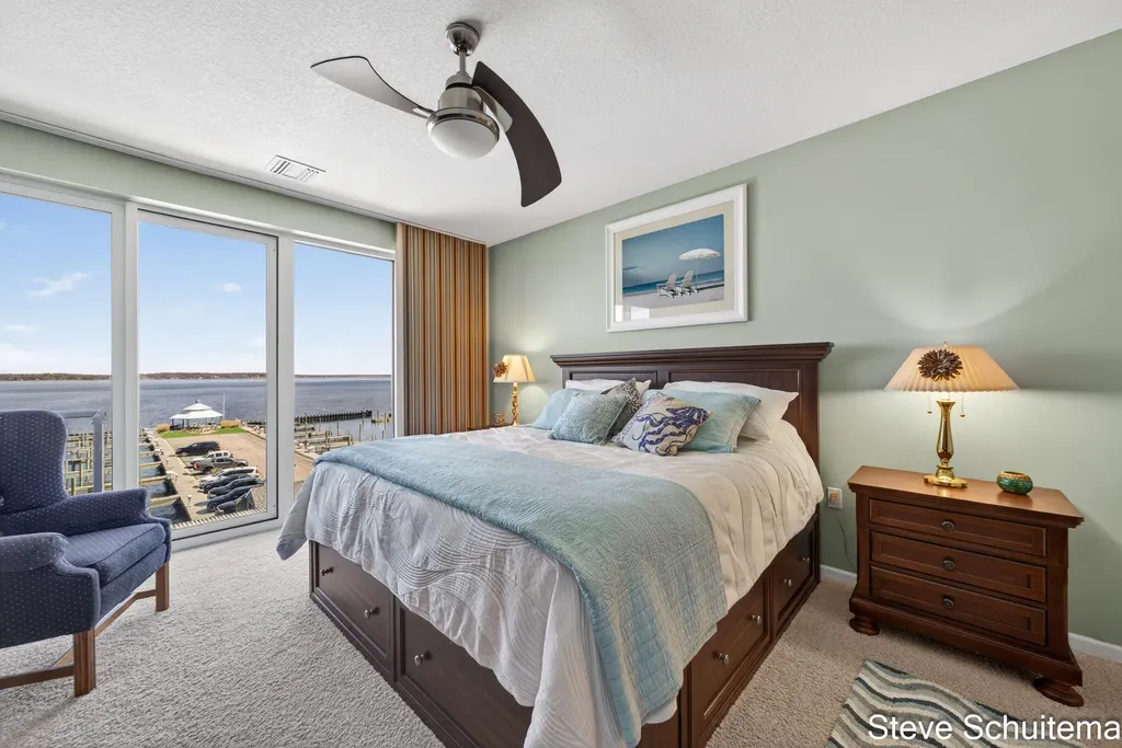 2964 Lakeshore Drive Muskegon City MI 49441