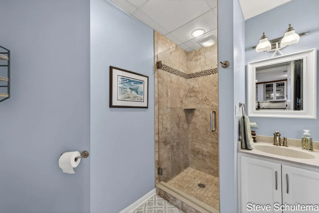 2964 Lakeshore Drive Muskegon City MI 49441