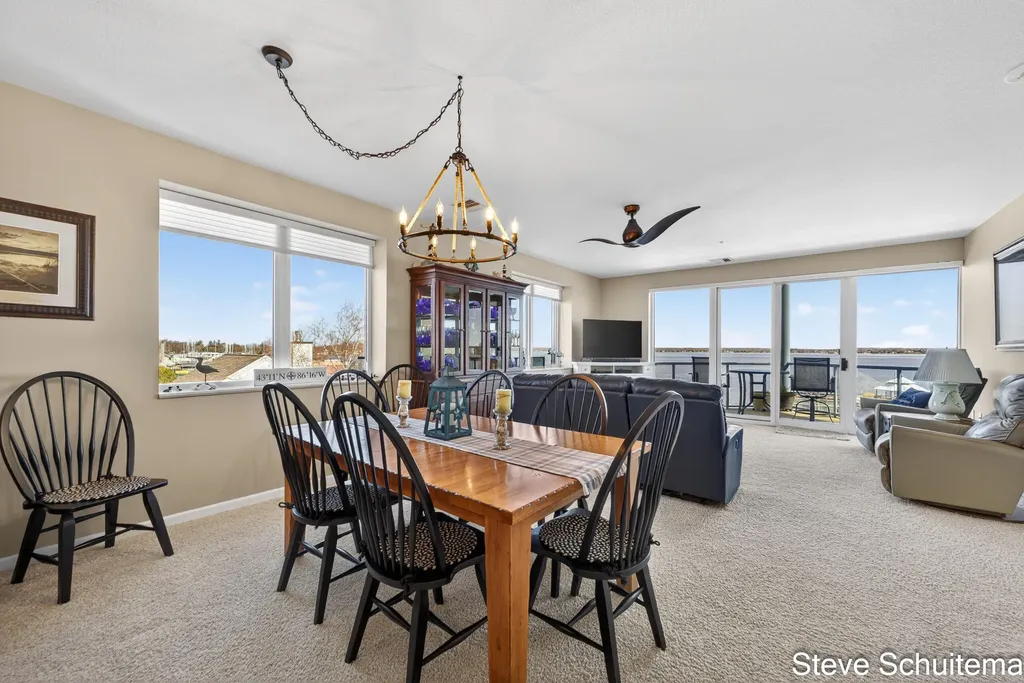 2964 Lakeshore Drive Muskegon City MI 49441