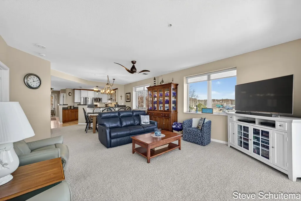 2964 Lakeshore Drive Muskegon City MI 49441