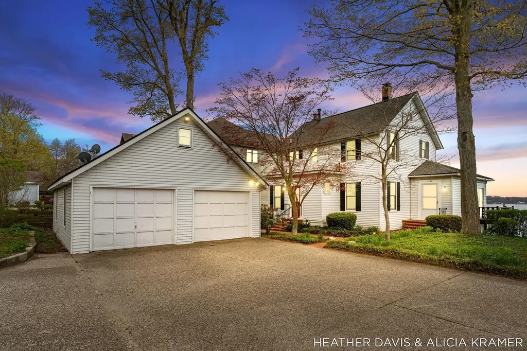1755 South Shore Drive Park Township MI 49423